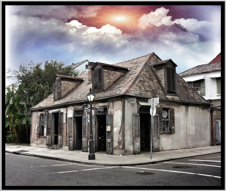 Lafitte’s Blacksmith Shop: Spirits and Legends in New Orleans’ Oldest Bar