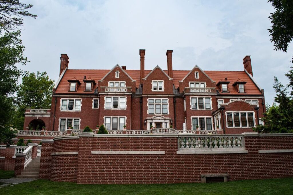 Glensheen Mansion