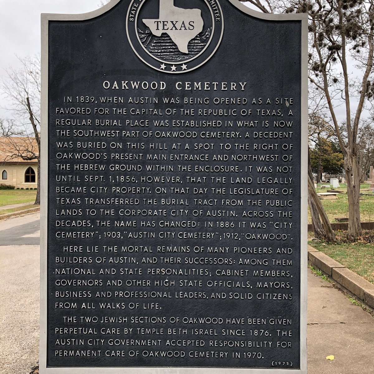 Oakwood Cemetery – 19th-century burials and unmarked graves photo 2